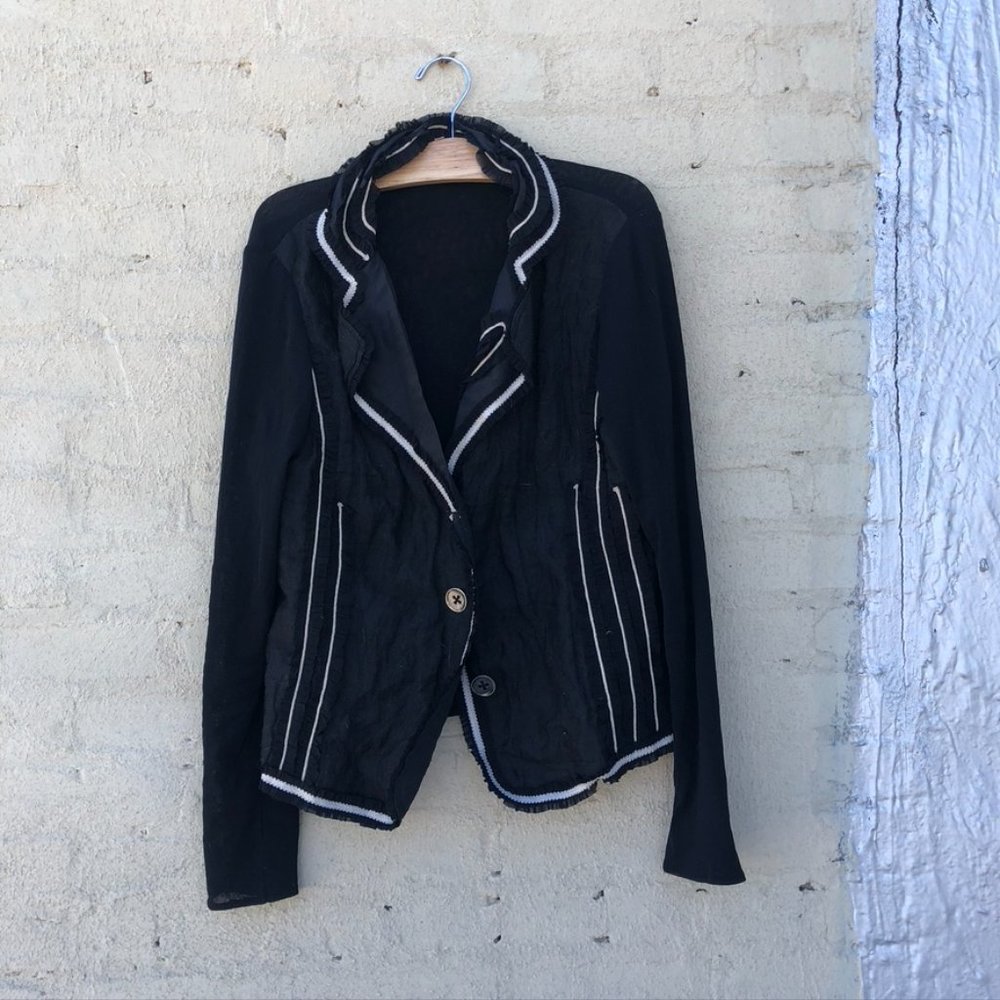 ❌SOLD❌ Black, Ruffle Trim Blazer